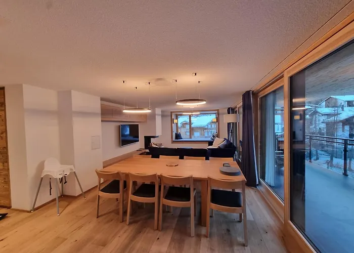 Riverside 2nd Floor South Lejlighed *